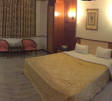 Changsing Business Motel Tainan Zewnętrze zdjęcie