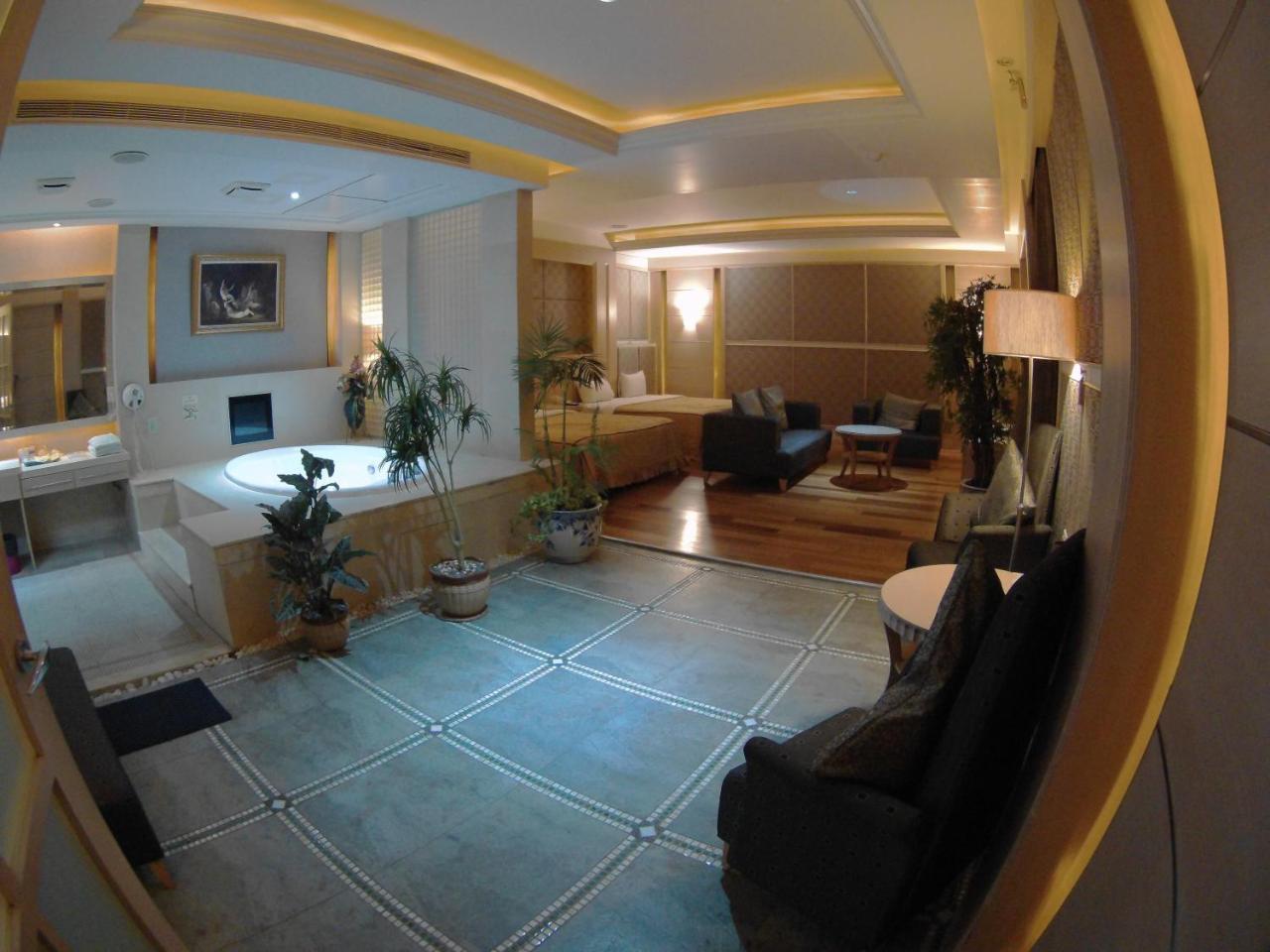 Changsing Business Motel Tainan Zewnętrze zdjęcie